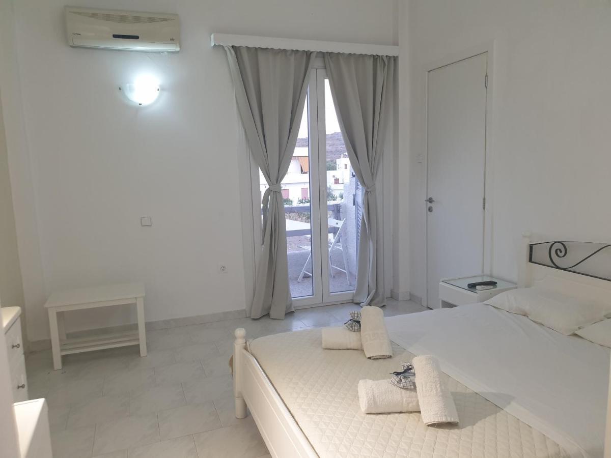 Syros Holidays Vári Exteriör bild