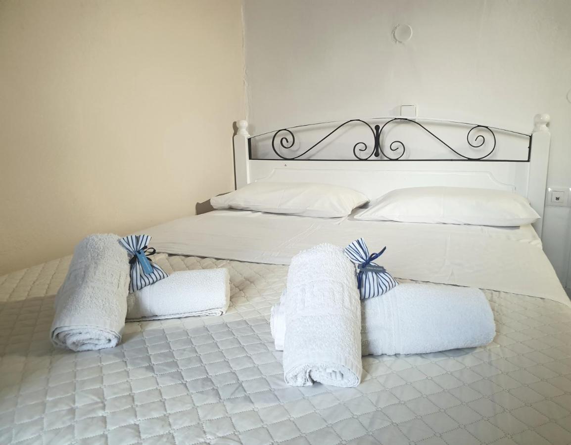Syros Holidays Vári Exteriör bild