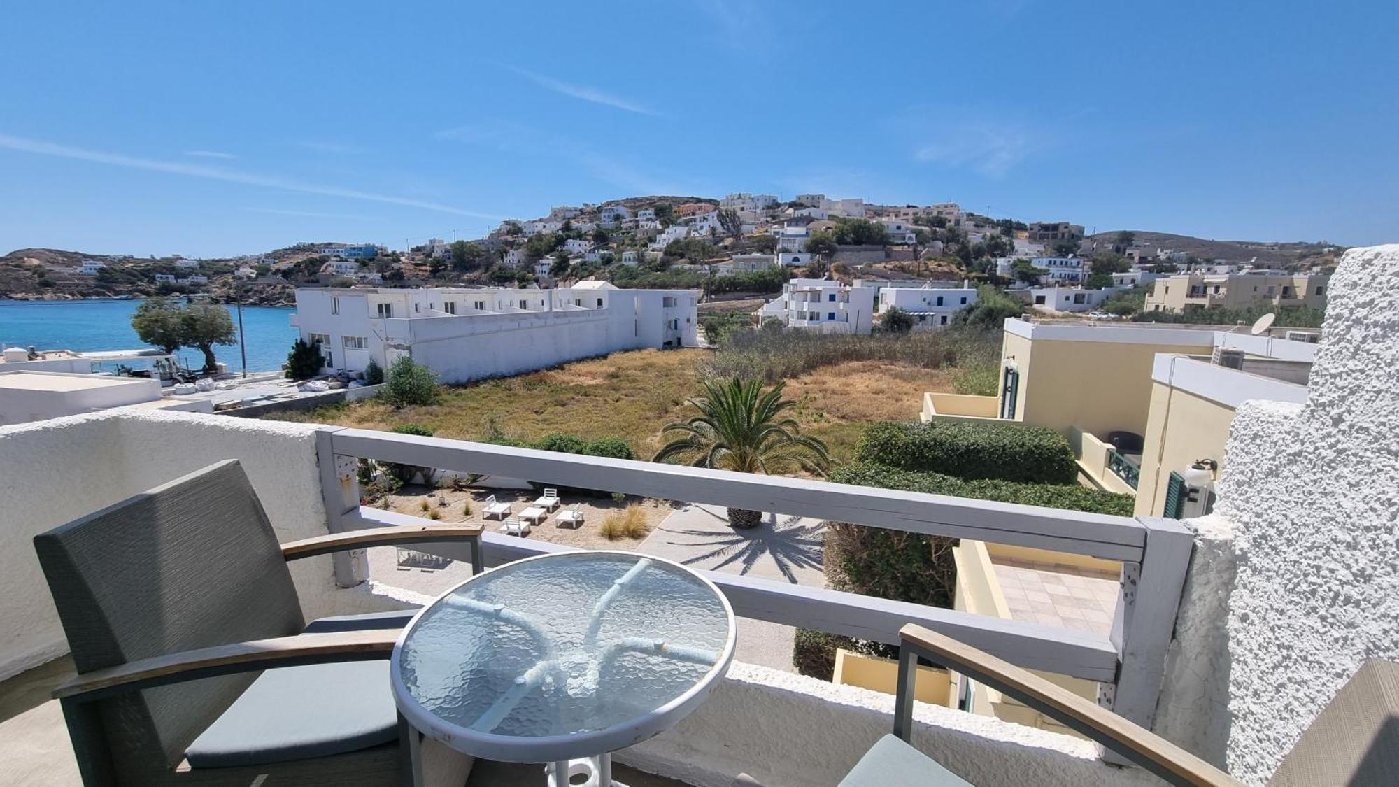 Syros Holidays Vári Exteriör bild