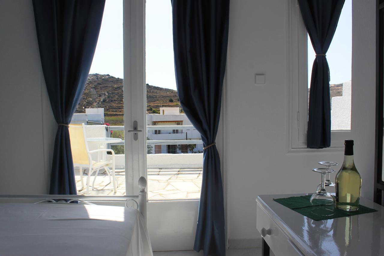 Syros Holidays Vári Exteriör bild